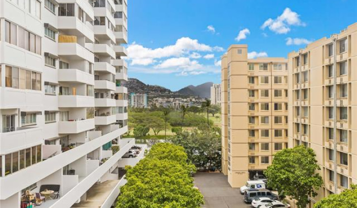 2421 Tusitala Street,Honolulu,Hawaii,96815,1 Bedroom Bedrooms,1 BathroomBathrooms,Condo/Townhouse,Tusitala,6,19309021