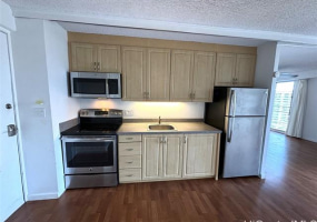 1655 Makaloa Street,Honolulu,Hawaii,96814,1 Bedroom Bedrooms,1 BathroomBathrooms,Condo/Townhouse,Makaloa,16,18145031