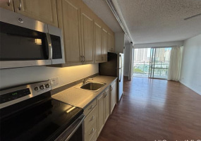 1655 Makaloa Street,Honolulu,Hawaii,96814,1 Bedroom Bedrooms,1 BathroomBathrooms,Condo/Townhouse,Makaloa,16,18145031