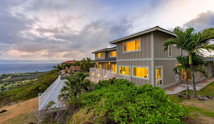 134 Hoahana Place,Honolulu,Hawaii,96825,5 ベッドルーム ベッドルーム,4 バスルームバスルーム,一戸建て,Hoahana,19320303