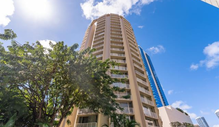 750 Amana Street,Honolulu,Hawaii,96814,2 ベッドルーム ベッドルーム,1 バスルームバスルーム,コンド / タウンハウス,Amana,21,19320772