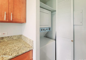 320 Liliuokalani Avenue,Honolulu,Hawaii,96815,2 ベッドルーム ベッドルーム,1 バスルームバスルーム,コンド / タウンハウス,Liliuokalani,15,18608496