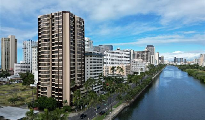 320 Liliuokalani Avenue,Honolulu,Hawaii,96815,2 ベッドルーム ベッドルーム,1 バスルームバスルーム,コンド / タウンハウス,Liliuokalani,15,18608496
