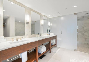383 Kalaimoku Street,Honolulu,Hawaii,96815,1 Bedroom Bedrooms,1 BathroomBathrooms,Condo/Townhouse,Kalaimoku,23,18146859