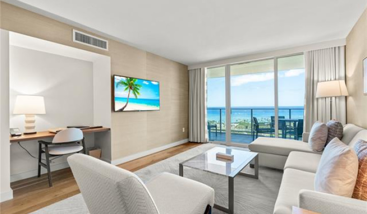 383 Kalaimoku Street,Honolulu,Hawaii,96815,1 Bedroom Bedrooms,1 BathroomBathrooms,Condo/Townhouse,Kalaimoku,23,18146859