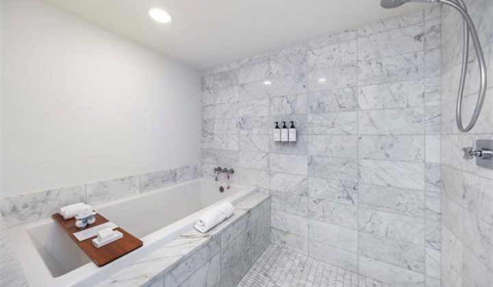 223 Saratoga Road,Honolulu,Hawaii,96815,3 Bedrooms Bedrooms,3 BathroomsBathrooms,Condo/Townhouse,Saratoga,24,19343226