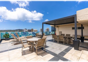 2500 Kalakaua Avenue,Honolulu,Hawaii,96815,2 Bedrooms Bedrooms,1 BathroomBathrooms,Condo/Townhouse,Kalakaua,5,17699552