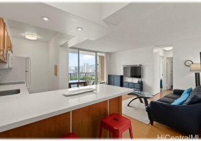 2500 Kalakaua Avenue,Honolulu,Hawaii,96815,2 Bedrooms Bedrooms,1 BathroomBathrooms,Condo/Townhouse,Kalakaua,5,17699552