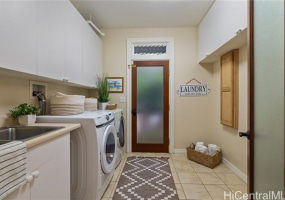 876 Aalapapa Drive,Kailua,Hawaii,96734,4 ベッドルーム ベッドルーム,2 バスルームバスルーム,一戸建て,Aalapapa,18148683