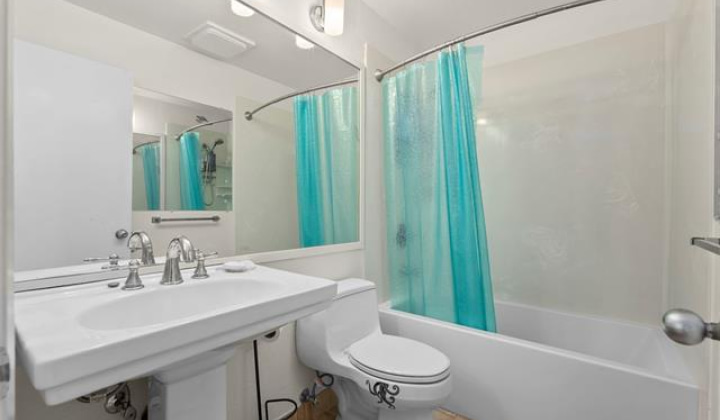 7007 Hawaii Kai Drive,Honolulu,Hawaii,96825,3 Bedrooms Bedrooms,2 BathroomsBathrooms,Condo/Townhouse,Hawaii Kai,2,19345022