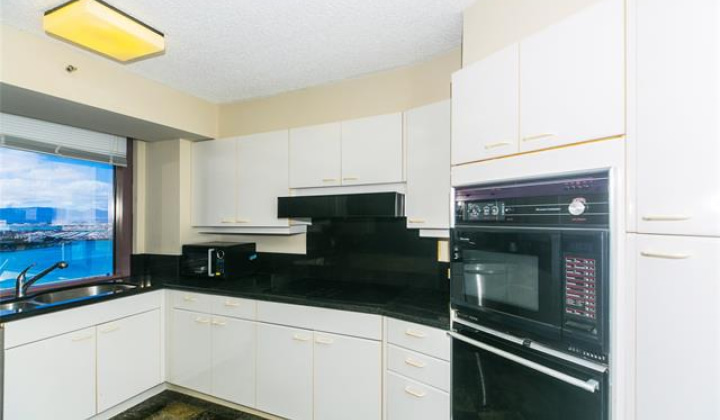 425 South Street,Honolulu,Hawaii,96813,2 ベッドルーム ベッドルーム,2 バスルームバスルーム,コンド / タウンハウス,South,28,18150270