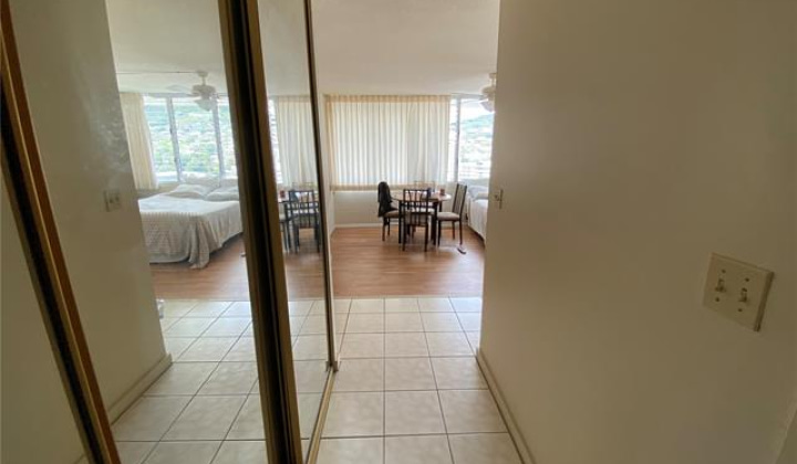1550 Wilder Avenue,Honolulu,Hawaii,96822,1 バスルームバスルーム,コンド / タウンハウス,Wilder,13,18611226