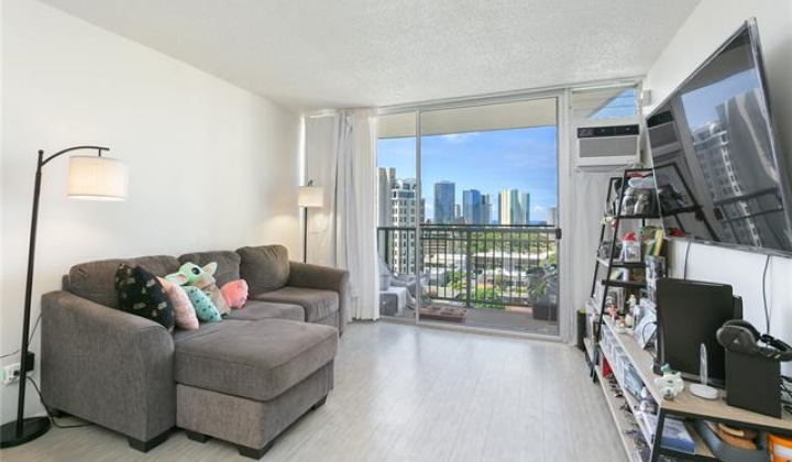 1050 Kinau Street,Honolulu,Hawaii,96814,1 ベッドルーム ベッドルーム,1 バスルームバスルーム,コンド / タウンハウス,Kinau,11,18150851