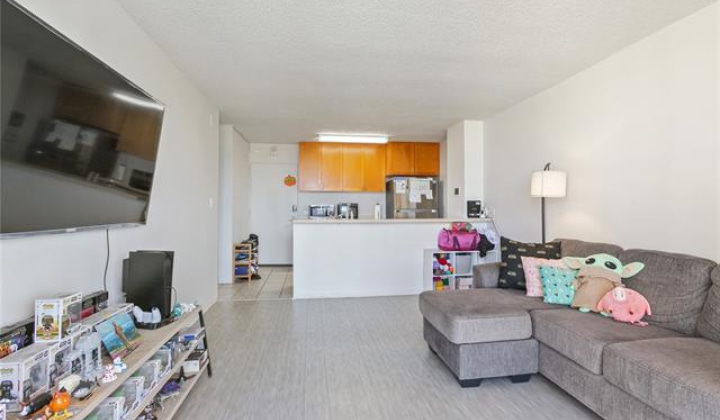 1050 Kinau Street,Honolulu,Hawaii,96814,1 ベッドルーム ベッドルーム,1 バスルームバスルーム,コンド / タウンハウス,Kinau,11,18150851