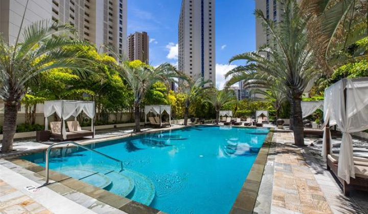 1837 Kalakaua Avenue,Honolulu,Hawaii,96815,2 ベッドルーム ベッドルーム,2 バスルームバスルーム,コンド / タウンハウス,Kalakaua,9,18613043