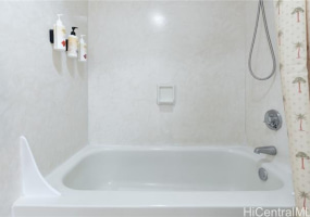 201 Ohua Avenue,Honolulu,Hawaii,96815,1 ベッドルーム ベッドルーム,1 バスルームバスルーム,コンド / タウンハウス,Ohua,12,18613327