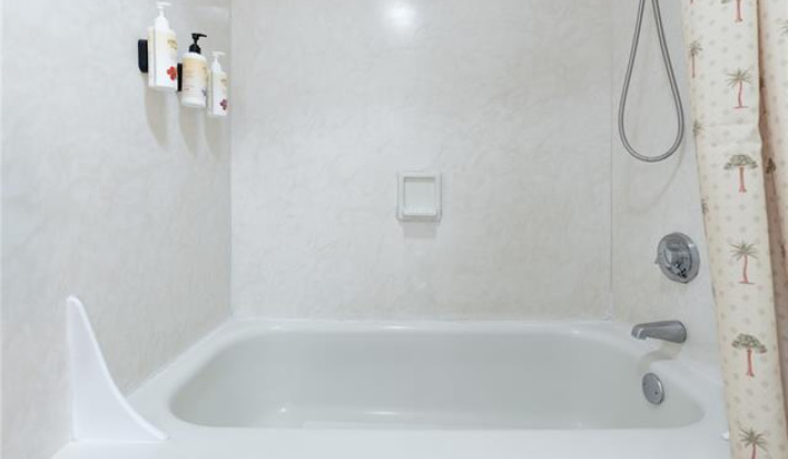 201 Ohua Avenue,Honolulu,Hawaii,96815,1 ベッドルーム ベッドルーム,1 バスルームバスルーム,コンド / タウンハウス,Ohua,12,18613327