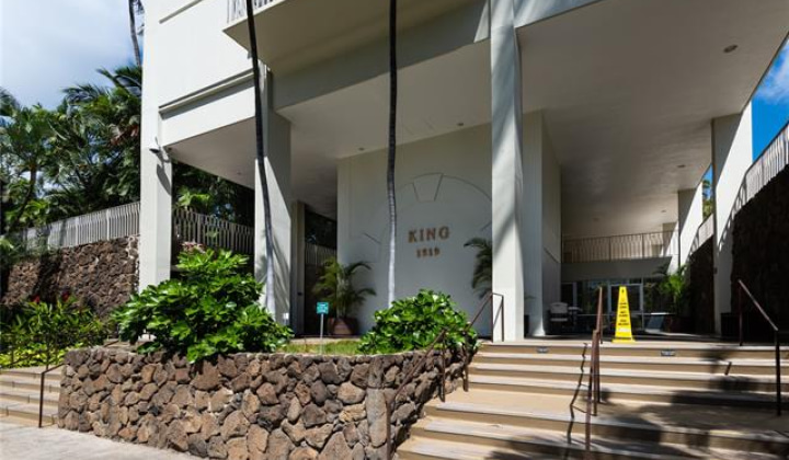 1519 Nuuanu Avenue,Honolulu,Hawaii,96817,1 Bedroom Bedrooms,1 BathroomBathrooms,Condo/Townhouse,Nuuanu,17,18151675