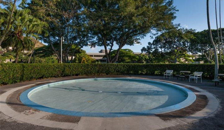 1519 Nuuanu Avenue,Honolulu,Hawaii,96817,1 Bedroom Bedrooms,1 BathroomBathrooms,Condo/Townhouse,Nuuanu,17,18151675