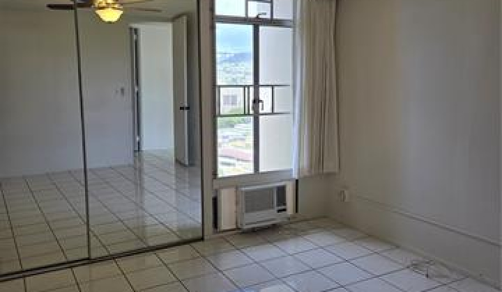 1519 Nuuanu Avenue,Honolulu,Hawaii,96817,1 Bedroom Bedrooms,1 BathroomBathrooms,Condo/Townhouse,Nuuanu,17,18151675
