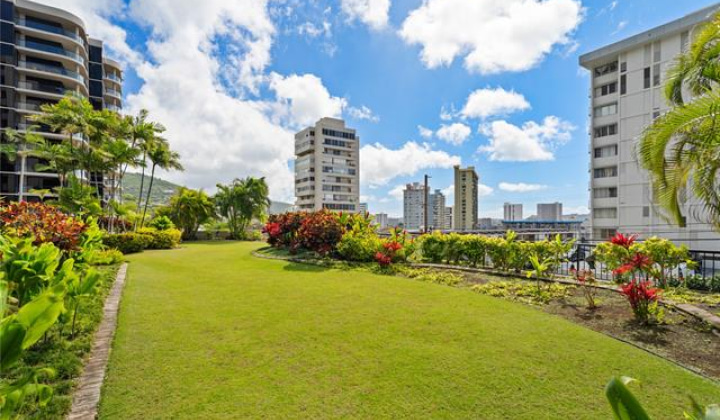 1015 Wilder Avenue,Honolulu,Hawaii,96822,3 ベッドルーム ベッドルーム,2 バスルームバスルーム,コンド / タウンハウス,Wilder,8,19327151