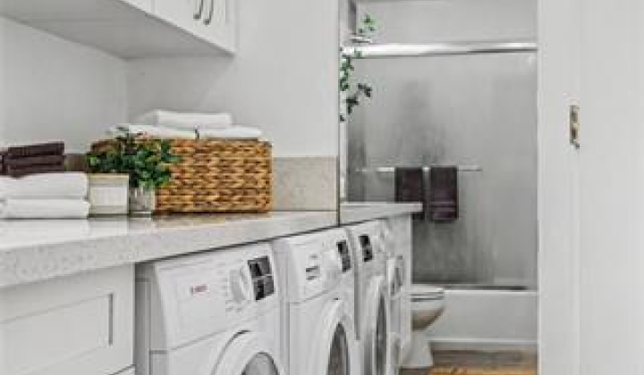 475 Atkinson Drive,Honolulu,Hawaii,96814,1 Bedroom Bedrooms,1 BathroomBathrooms,Condo/Townhouse,Atkinson,10,19327446