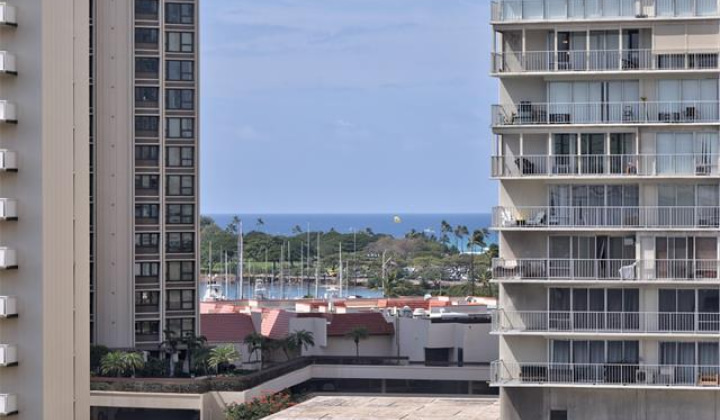 475 Atkinson Drive,Honolulu,Hawaii,96814,1 Bedroom Bedrooms,1 BathroomBathrooms,Condo/Townhouse,Atkinson,10,19327446