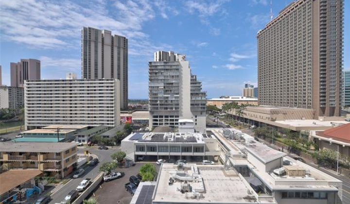 475 Atkinson Drive,Honolulu,Hawaii,96814,1 Bedroom Bedrooms,1 BathroomBathrooms,Condo/Townhouse,Atkinson,10,19327446