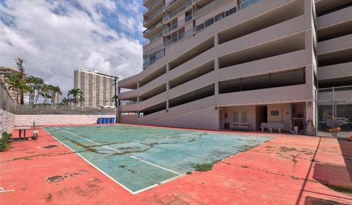 475 Atkinson Drive,Honolulu,Hawaii,96814,1 Bedroom Bedrooms,1 BathroomBathrooms,Condo/Townhouse,Atkinson,10,19327446
