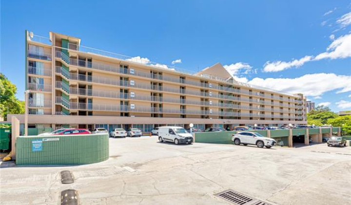 1720 Huna Street,Honolulu,Hawaii,96817,2 Bedrooms Bedrooms,1 BathroomBathrooms,Condo/Townhouse,Huna,7,19351838