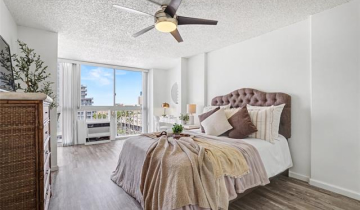 475 Atkinson Drive,Honolulu,Hawaii,96814,1 Bedroom Bedrooms,1 BathroomBathrooms,Condo/Townhouse,Atkinson,10,19327446