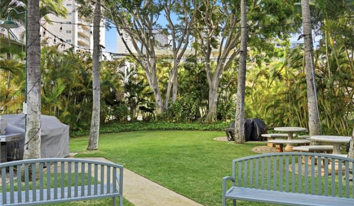 421 Olohana Street,Honolulu,Hawaii,96815,2 ベッドルーム ベッドルーム,2 バスルームバスルーム,コンド / タウンハウス,Olohana,21,19328178