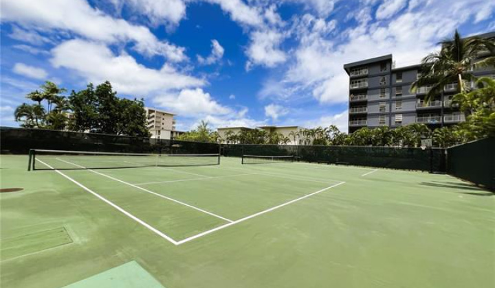 417 Nohonani Street,Honolulu,Hawaii,96815,1 Bedroom Bedrooms,1 BathroomBathrooms,Condo/Townhouse,Nohonani,4,17759985