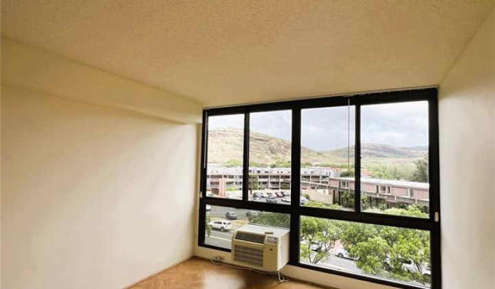 417 Nohonani Street,Honolulu,Hawaii,96815,1 Bedroom Bedrooms,1 BathroomBathrooms,Condo/Townhouse,Nohonani,4,17759985