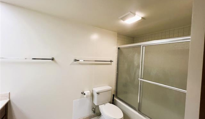 417 Nohonani Street,Honolulu,Hawaii,96815,1 Bedroom Bedrooms,1 BathroomBathrooms,Condo/Townhouse,Nohonani,4,17759985