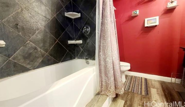747 Amana Street,Honolulu,Hawaii,96814,1 BathroomBathrooms,Condo/Townhouse,Amana,7,18154298
