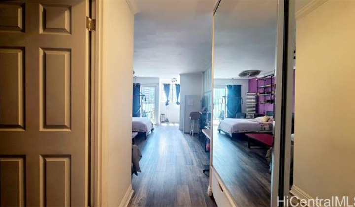 747 Amana Street,Honolulu,Hawaii,96814,1 BathroomBathrooms,Condo/Townhouse,Amana,7,18154298