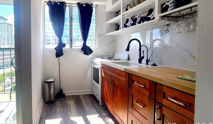 747 Amana Street,Honolulu,Hawaii,96814,1 BathroomBathrooms,Condo/Townhouse,Amana,7,18154298
