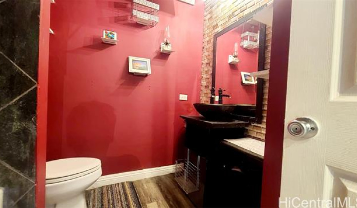 747 Amana Street,Honolulu,Hawaii,96814,1 BathroomBathrooms,Condo/Townhouse,Amana,7,18154298