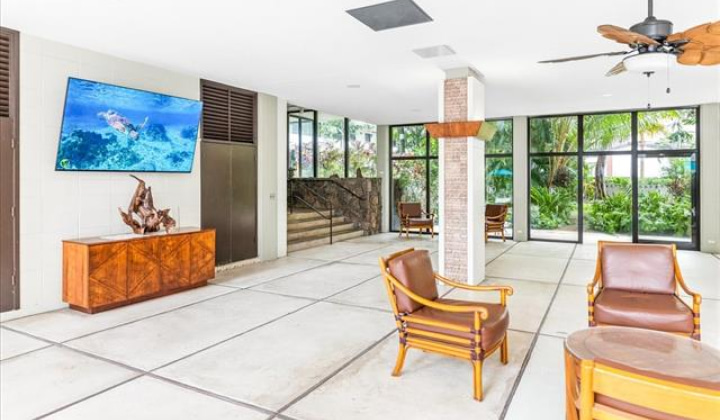 425 Ena Road,Honolulu,Hawaii,96815,1 ベッドルーム ベッドルーム,1 バスルームバスルーム,コンド / タウンハウス,Ena,10,19329368