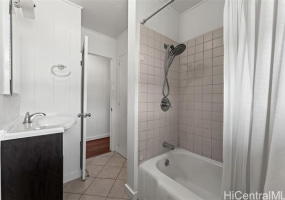 2448 A East Manoa Road,Honolulu,Hawaii,96822,3 ベッドルーム ベッドルーム,1 バスルームバスルーム,一戸建て,East Manoa,18615643
