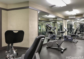 501 Hahaione Street,Honolulu,Hawaii,96825,1 Bedroom Bedrooms,1 BathroomBathrooms,Condo/Townhouse,Hahaione,16,18154714