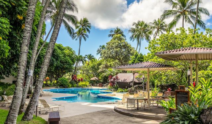 501 Hahaione Street,Honolulu,Hawaii,96825,1 Bedroom Bedrooms,1 BathroomBathrooms,Condo/Townhouse,Hahaione,16,18154714