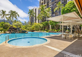 501 Hahaione Street,Honolulu,Hawaii,96825,1 Bedroom Bedrooms,1 BathroomBathrooms,Condo/Townhouse,Hahaione,16,18154714