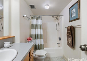 501 Hahaione Street,Honolulu,Hawaii,96825,1 Bedroom Bedrooms,1 BathroomBathrooms,Condo/Townhouse,Hahaione,16,18154714
