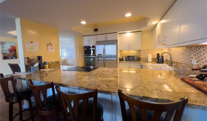 1860 Ala Moana Boulevard,Honolulu,Hawaii,96815,2 Bedrooms Bedrooms,2 BathroomsBathrooms,Condo/Townhouse,Ala Moana,20,18154913