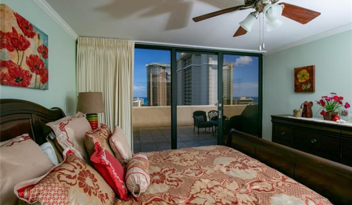 1860 Ala Moana Boulevard,Honolulu,Hawaii,96815,2 Bedrooms Bedrooms,2 BathroomsBathrooms,Condo/Townhouse,Ala Moana,20,18154913
