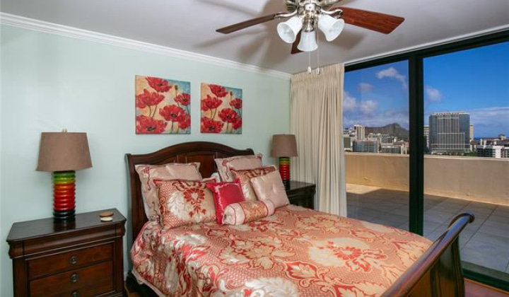 1860 Ala Moana Boulevard,Honolulu,Hawaii,96815,2 Bedrooms Bedrooms,2 BathroomsBathrooms,Condo/Townhouse,Ala Moana,20,18154913