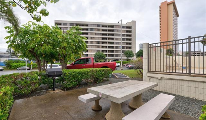 1160 Ala Napunani Street,Honolulu,Hawaii,96818,2 ベッドルーム ベッドルーム,1 バスルームバスルーム,コンド / タウンハウス,Ala Napunani,18,19332116