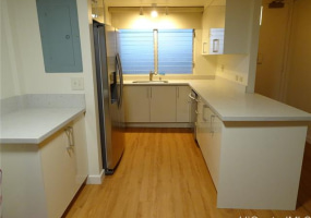 425 Ena Road,Honolulu,Hawaii,96815,1 Bedroom Bedrooms,1 BathroomBathrooms,Condo/Townhouse,Ena,1,17761115